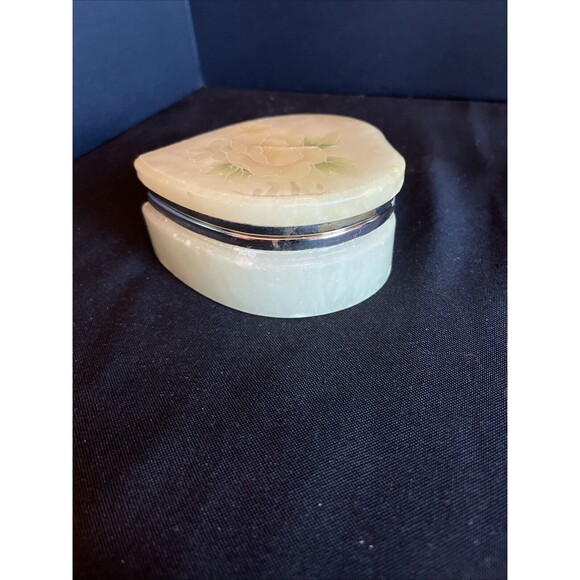 Heart Shaped Alabaster Jewelry Trinket Box Container Hand Carved Stone in Italy - Picture 9 of 14